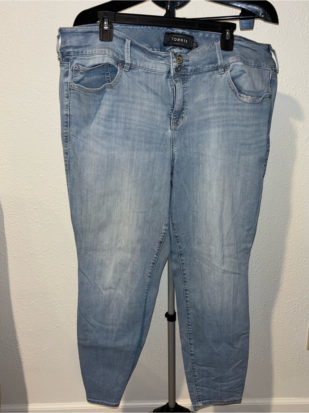 torrid Light Wash Blue Skinny Jeans